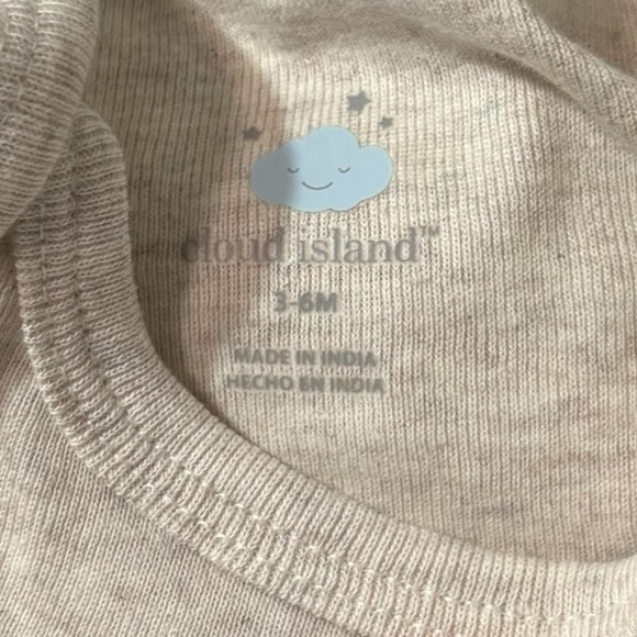 BABY - ONESIE - 5 PACK - NWT OR NWOT - SIZES 3-6 MONTHS and 6-12 MONTHS - B19 - Picture 11 of 12